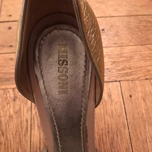 Missoni Gold Leather heels, super sophisticated! - Picture 2 of 4
